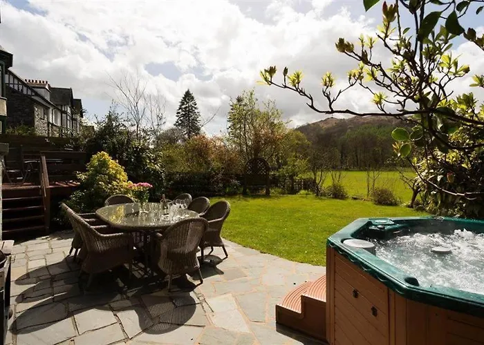 Bracken Howe 安布尔塞德